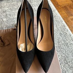 Gianvito Rossi Black Suede Pointed Toe Pump 85mm
